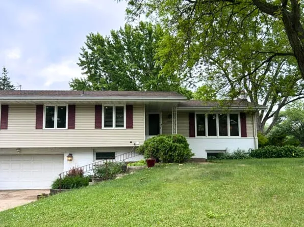 9717 Russell Ave S, Bloomington, MN 55431