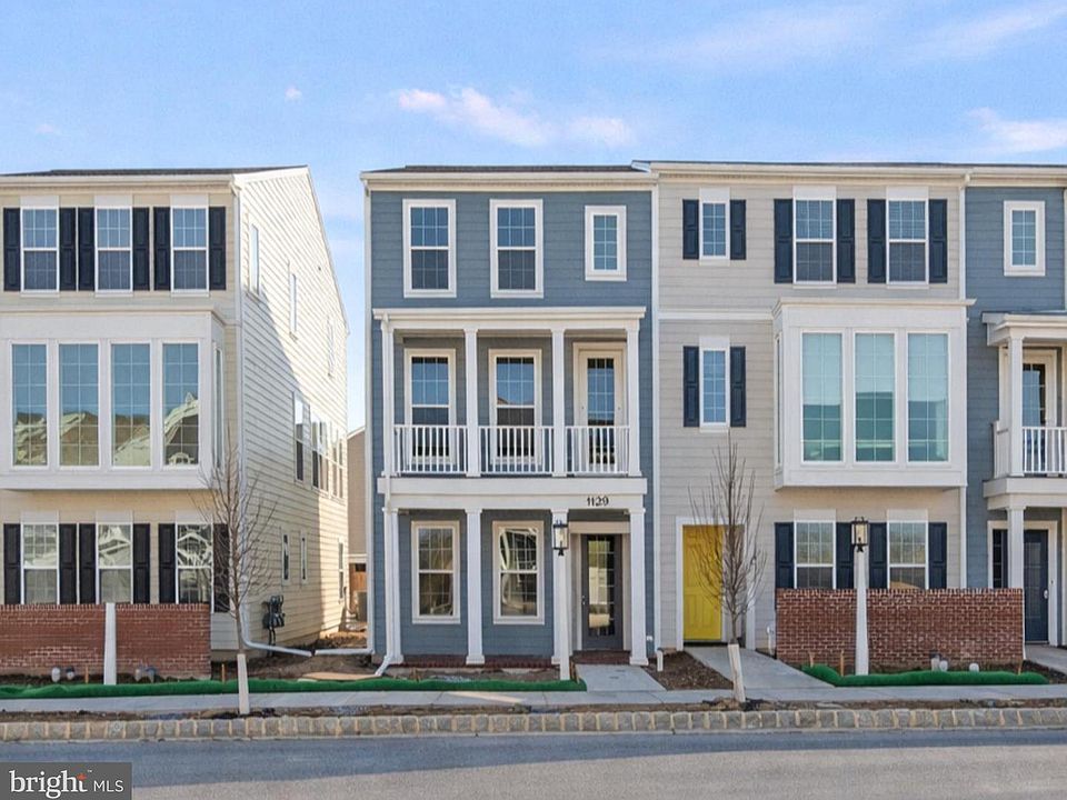 1st image of 1129 Collina Ln