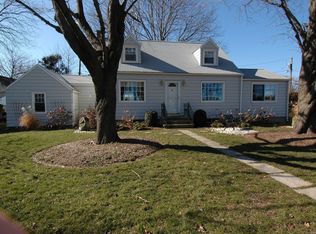 4 Seabreeze Pl, Norwalk, CT
