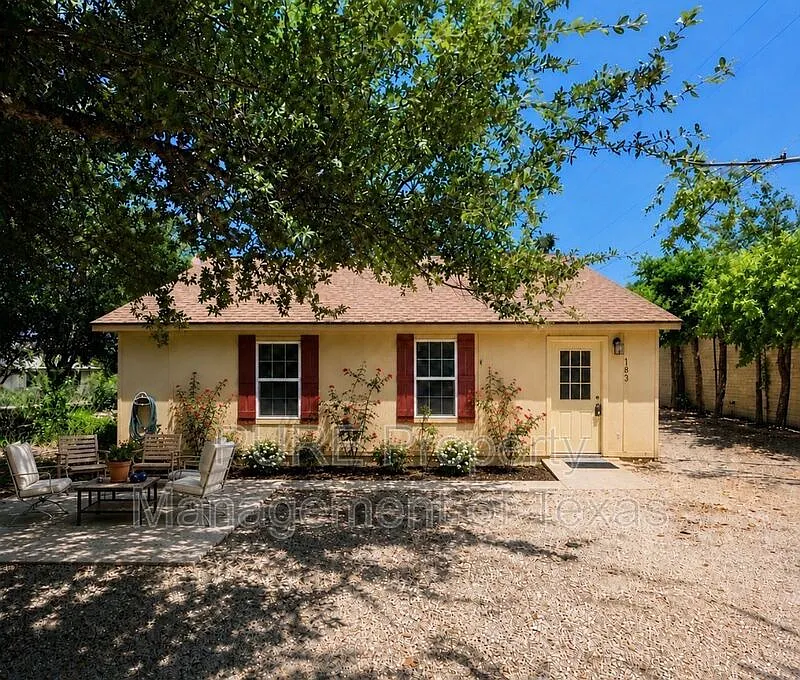 1623 Breezy Cv