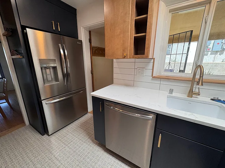 2908 San Rafael Ave SE — Photo 9