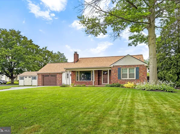 260 Cooper Ave, Landisville, PA 17538