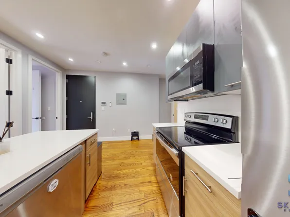 1073 Nostrand Avenue image 10 of 11