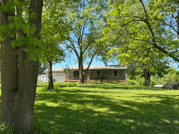14711 Ricketts Rd, Hallsville, MO 65255