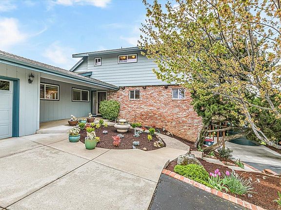 4th image of 2455 David Ln