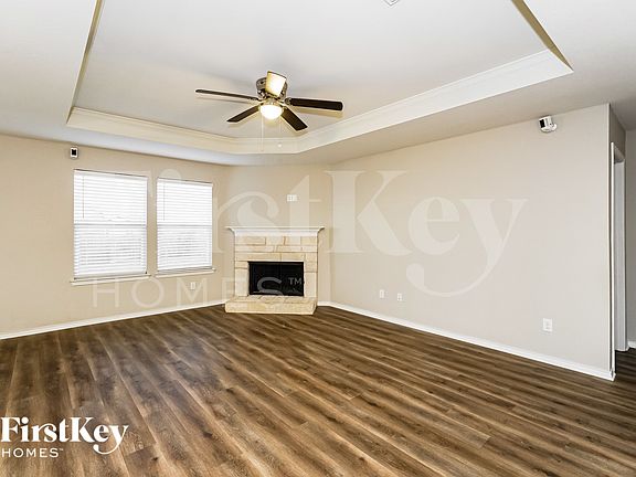 3rd image of 6233 Misty Breeze Dr