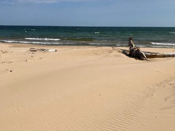 Highway Us 2 Hwy, Manistique, MI 49854