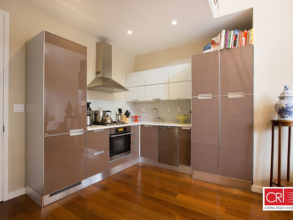 1st image of 220 3rd Ave #3B