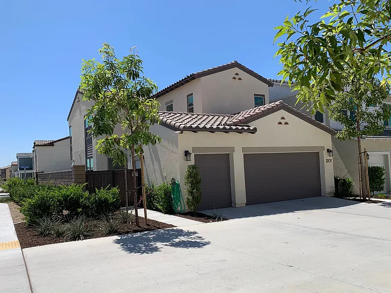 1207 Camino Levante — Photo 38