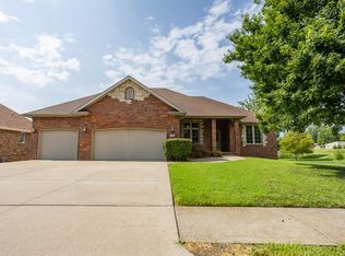 1110 E Charles Street, Republic, MO 65738