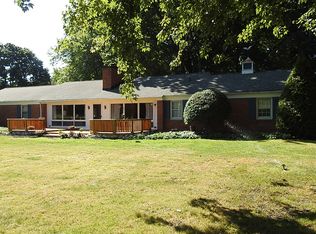 6017 Meadowood Blvd, Madison, OH 44057