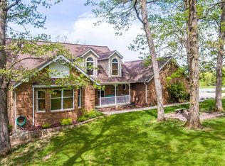 6 Forest Hills Dr, Washington, MO 63090