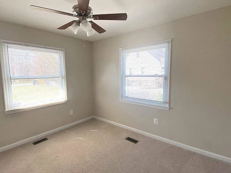 7625 Post Rd — Photo 5