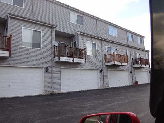 2nd image of 132 Enclave Cir Unit C