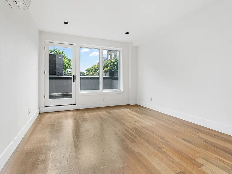 161 Court St #4 — Photo 9