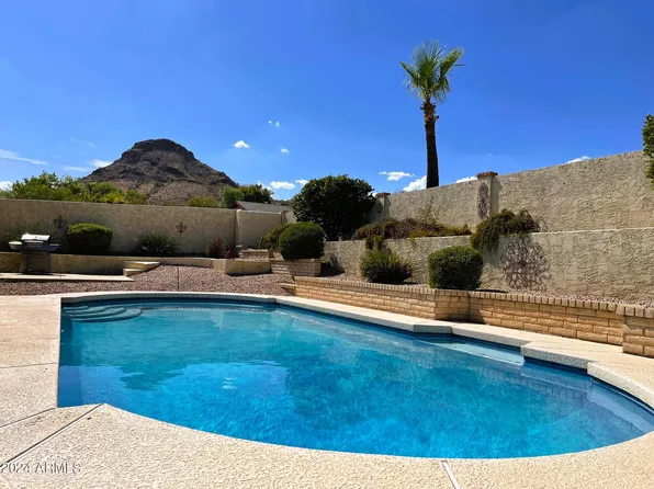 2002 E VISTA Drive, Phoenix, AZ 85022