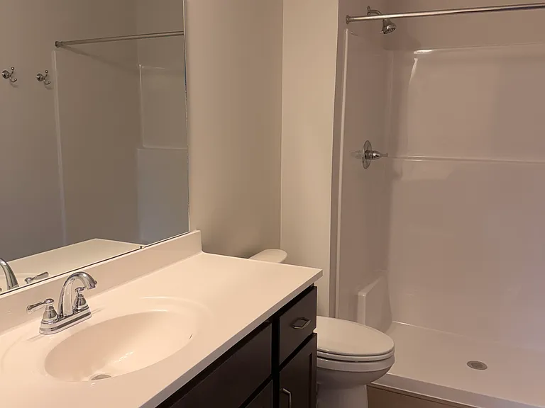 128 Foundry Ln — Photo 4