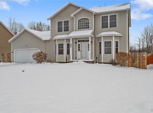 7870 Marina Dr, Bridgeport, NY 13030
