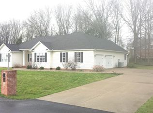 1816 Sherry Ln, Carterville, IL 62918