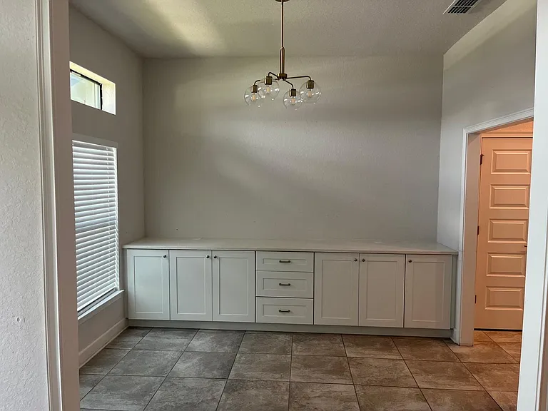 216 Heritage Park Ln — Photo 11