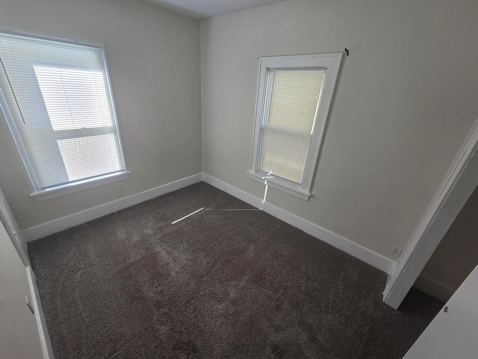 2 bed, 1.5 bath, 1038 sqft, $1,195 — Photo 4