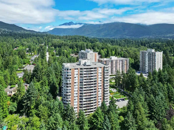 2024 Fullerton Ave #208, North Vancouver, BC V7P 3G4