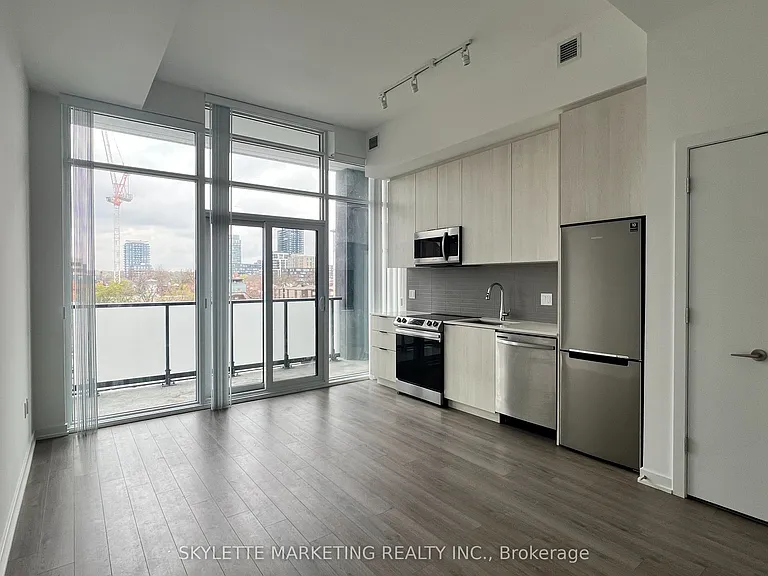 50 Power St #424 — Photo 1