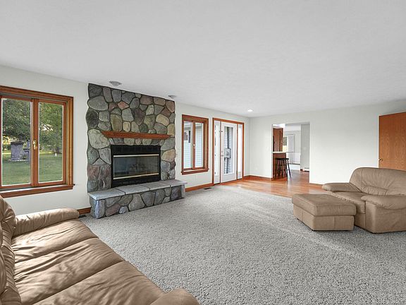4th image of 351 E Kasson Rd