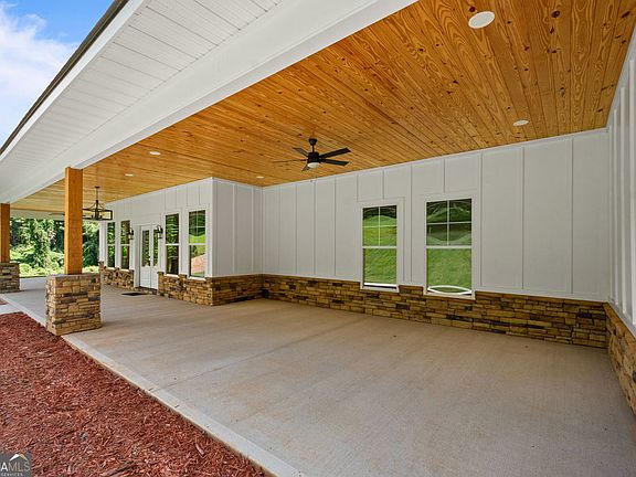 4th image of 1000 Foxcroft Dr