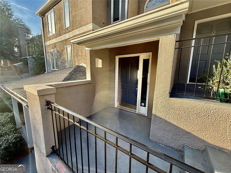 1st image of 11 Saint Claire Ln NE