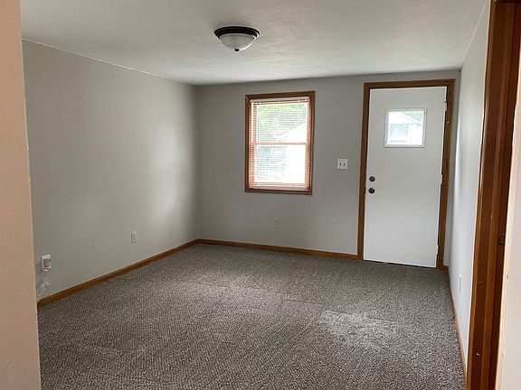 5th image of 1502 Lancaster Ave