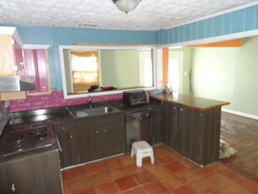 5th image of 731 Aberdeen Dr