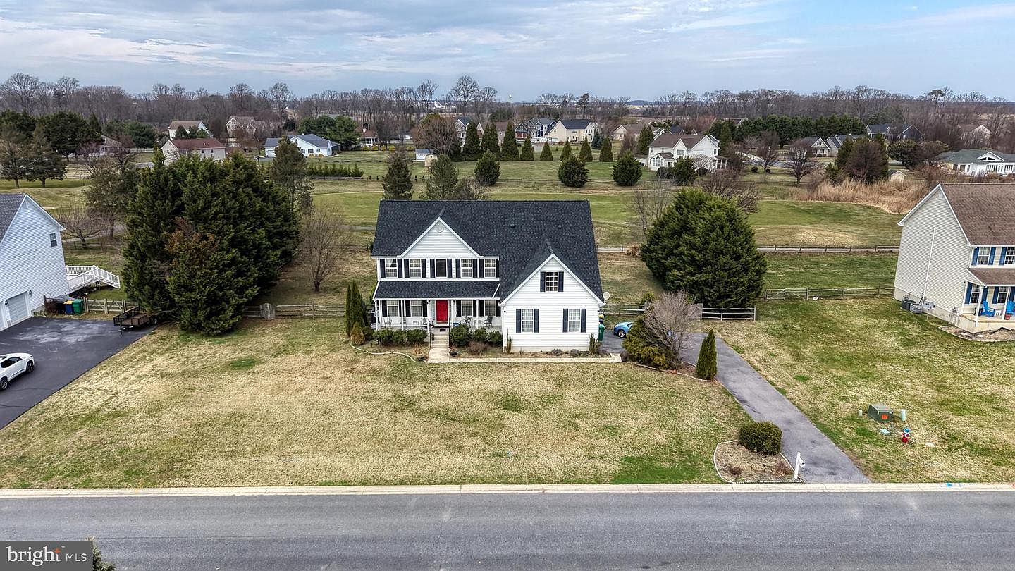 110 Masters Ln