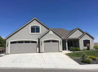 1586 Manchester St, Richland, WA 99352