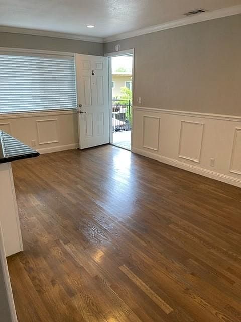 2nd image of 450 California St APT 6
