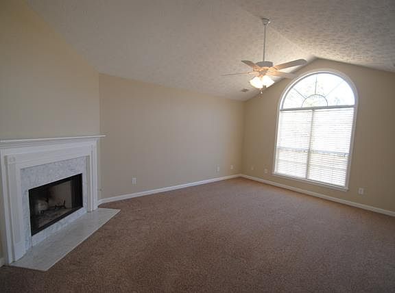 2nd image of 122 Brentwood Blvd