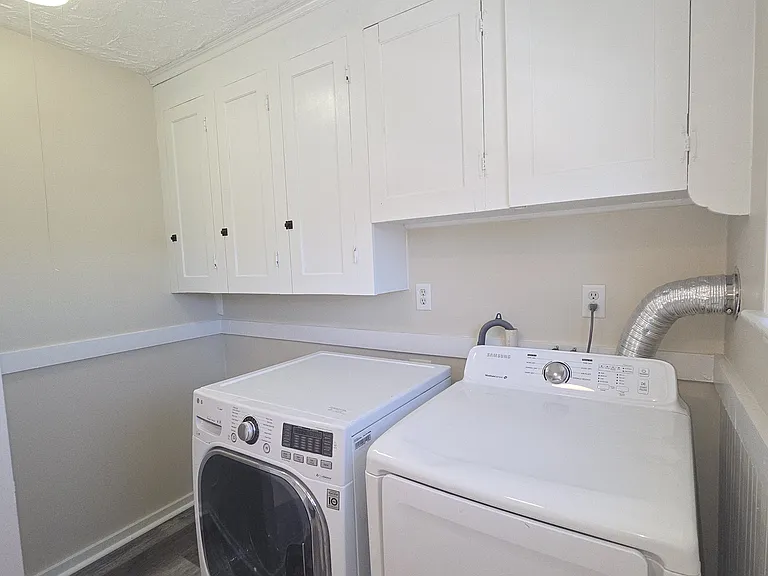 Washer and Dryer Hook ups in the unit bathroom. No Washer or Dryer appliances are provided