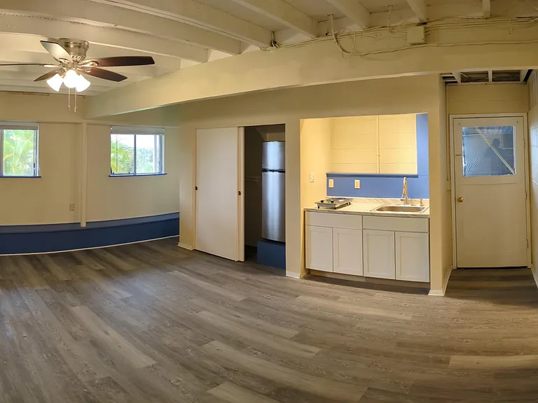 Remodeled private studio in two-story home with private entrance and bath. 500 square feet. Come check it out!