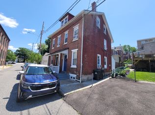 422 Gold St, Phoenixville, PA 19460
