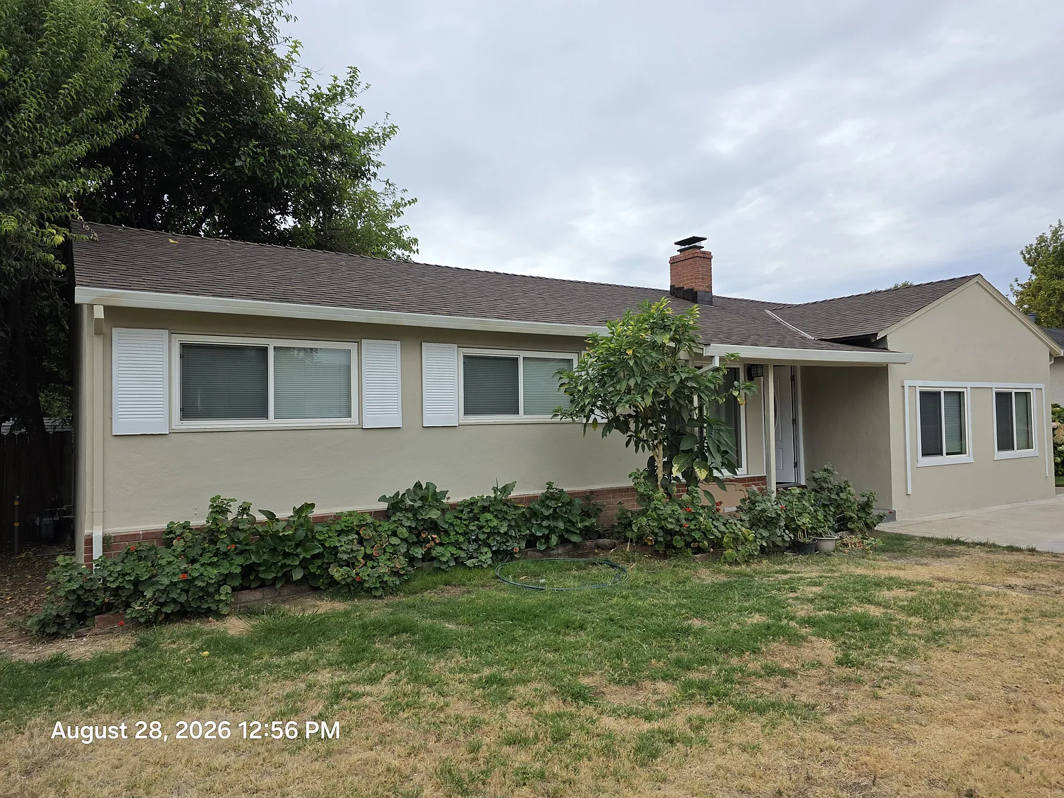 5 bed, 1442 sqft, $2,700 — Photo 1