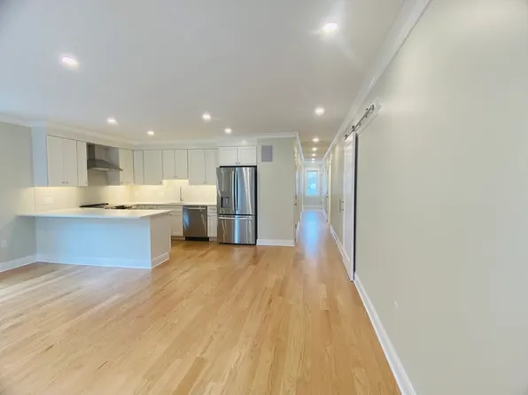 15 Yuill Cir #1, Hyde Park, MA 02136