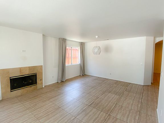 3rd image of 51945 Avenida Madero