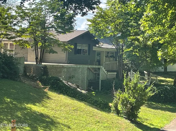 336 Beechwood Ln, Clinton, TN 37716