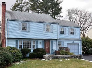 65 Overbrook Rd, West Hartford, CT 06107