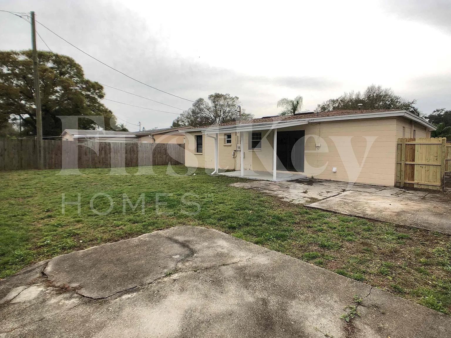 3 bed, 2.0 bath, 1233 sqft, $2,795 — Photo 2