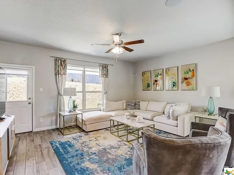 15306 Comanche Grv — Photo 3