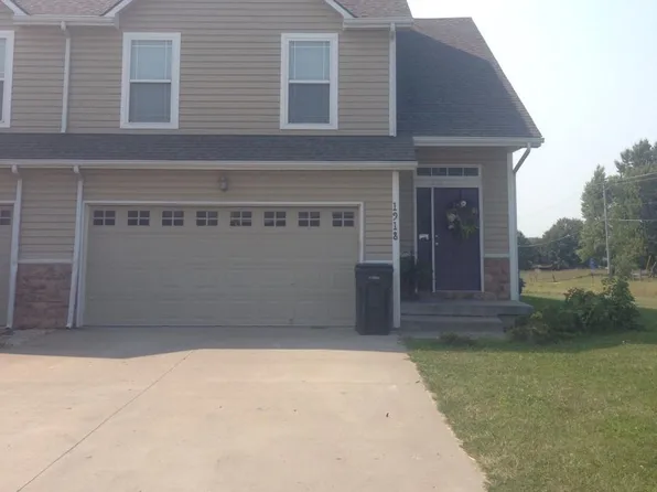 1916 N 157th St, Basehor, KS 66007