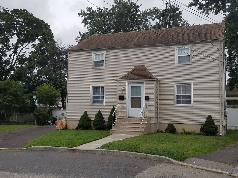 1st image of 8 Wisse Ct #1