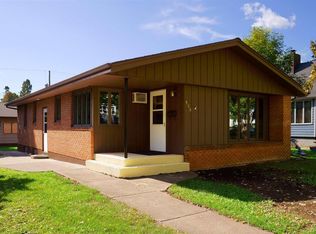 906 10th Ave, Two Harbors, MN 55616