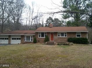 5908 Oak Grove St, Lorton, VA 22079